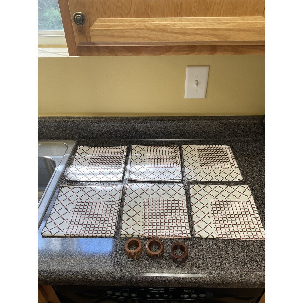 Vintage Cloth Napkins Wood Rings